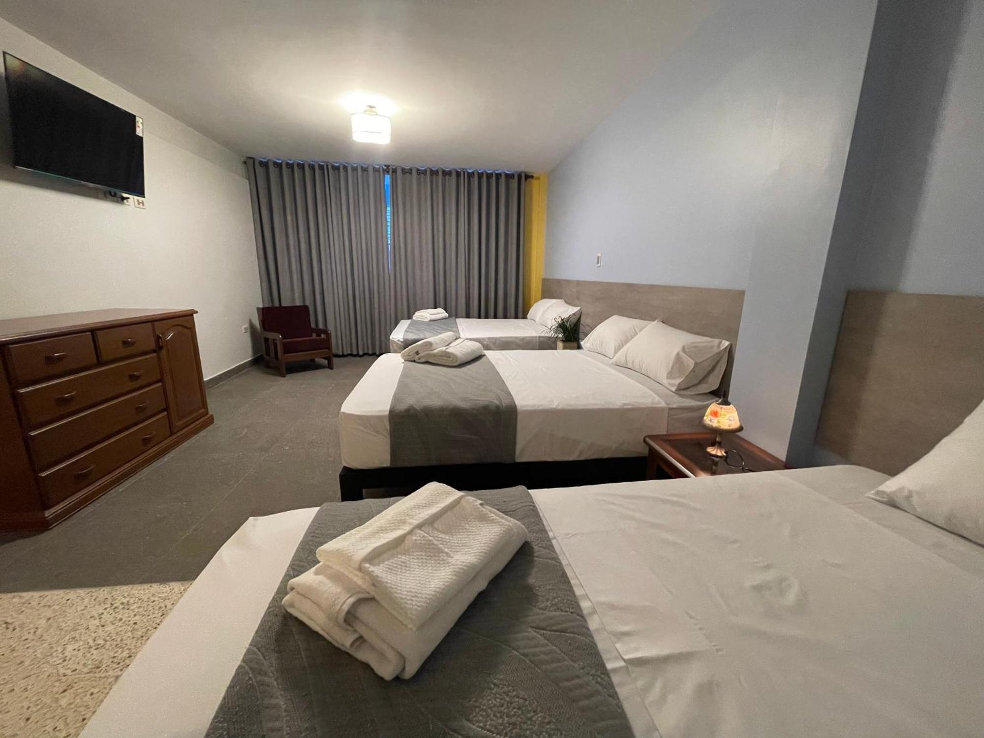 Izza Hotel Кочабамба Экстерьер фото