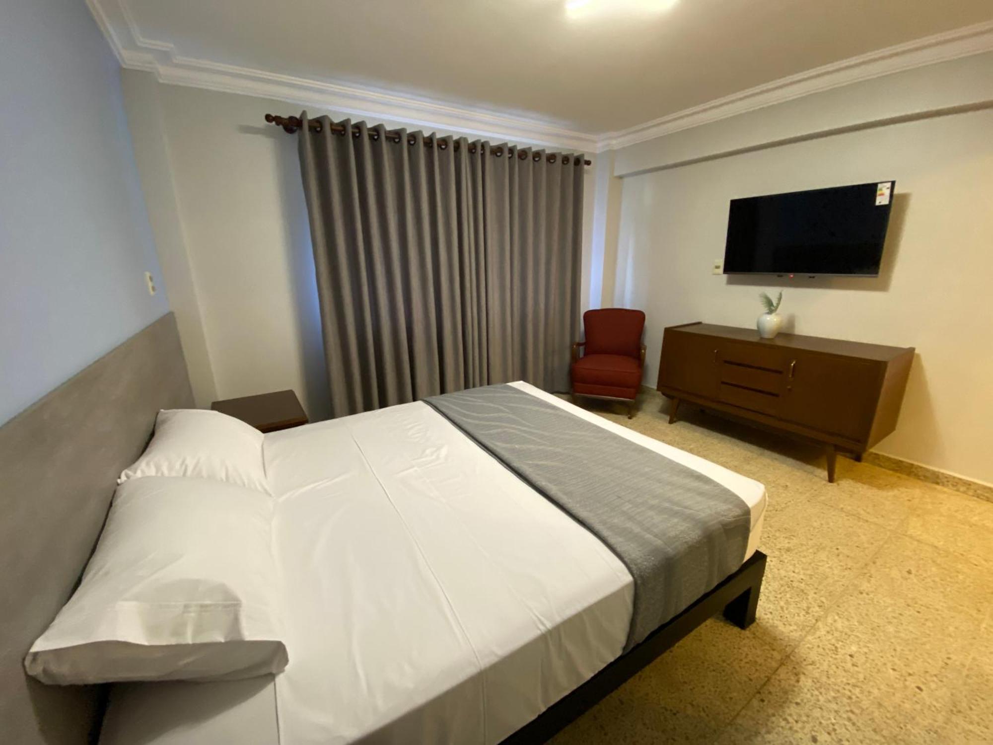 Izza Hotel Кочабамба Экстерьер фото